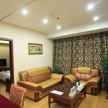 Vienna Hotel In Pinghu Square Shenzhen Dış mekan fotoğraf