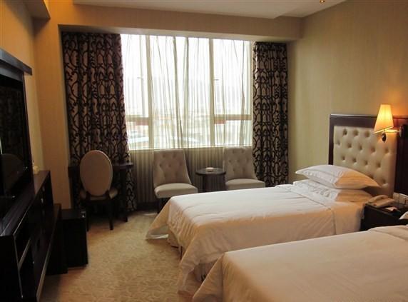 Vienna Hotel In Pinghu Square Shenzhen Oda fotoğraf